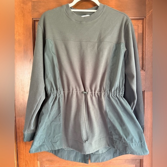 Athleta Triumph Hybrid Sweatshirt - Picture 2 of 8